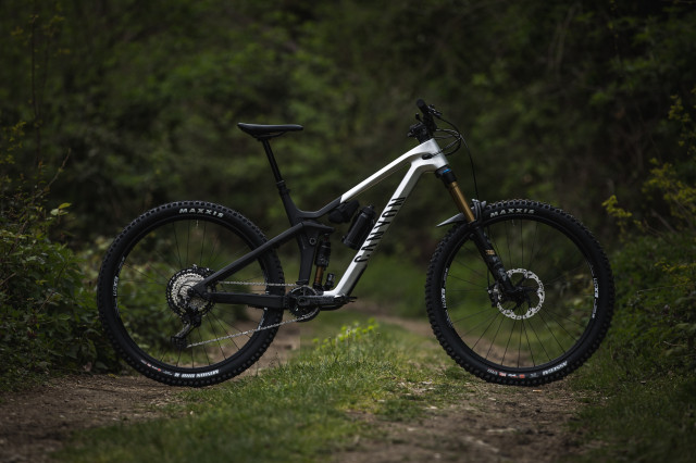 2022 canyon strive CFR straight.JPG