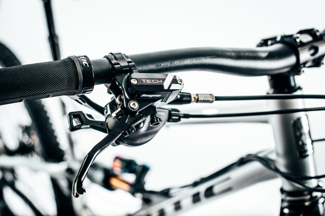 2022 cotic rocketmax gen 4 brake.jpg