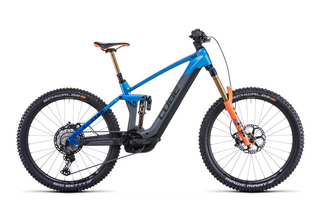 2022 cube stereo hybrid 160 hpc actionteam 27.5 studio.jpg