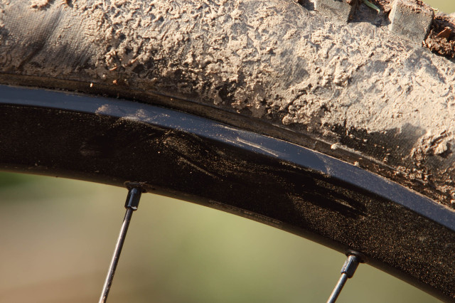 2022 dt swiss m 1900 spline 29 wheelset rim profile.jpg