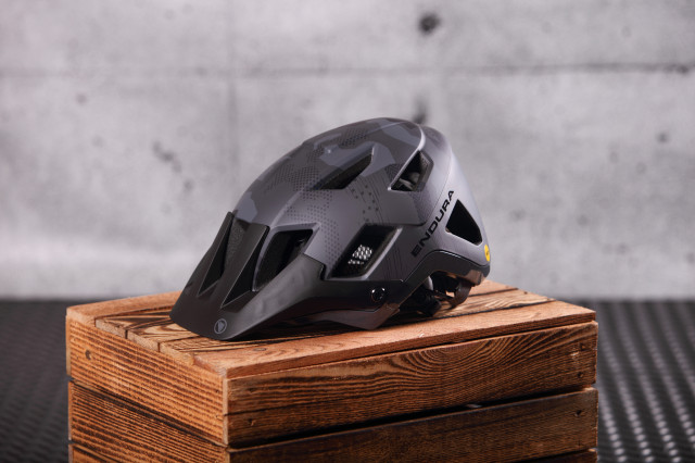 2022 endura humvee helmet 5ct.jpg