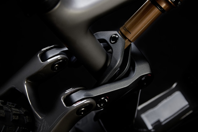 2022 focus jam2 SL linkage.jpg