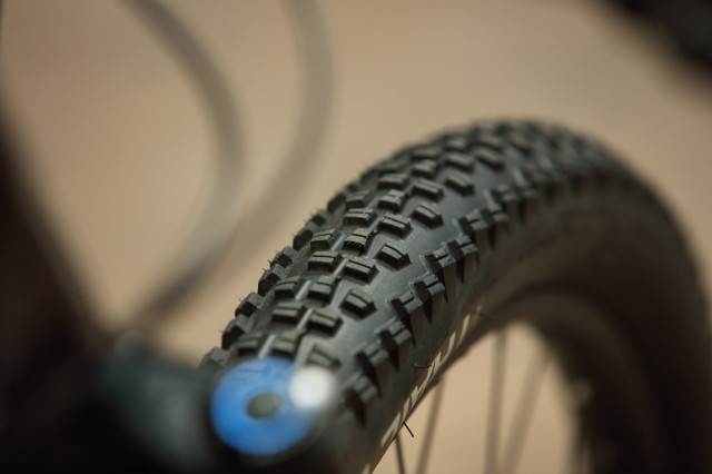 2022 forme black rocks ht1 tyre.jpg