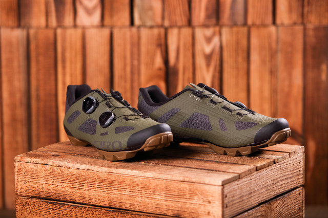 2022 giro sector mtb 5ct.jpg