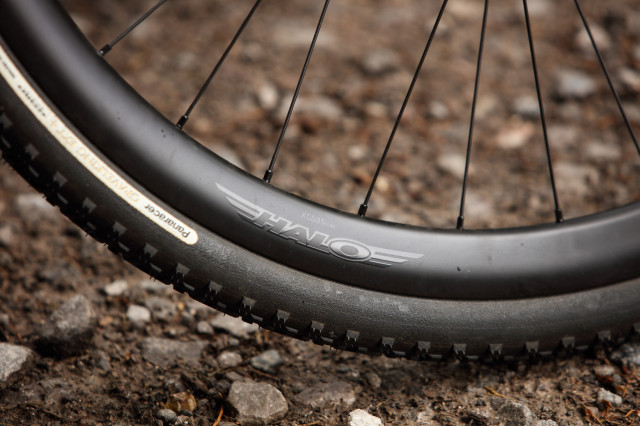 2022 halo carboura wheels logo.jpg