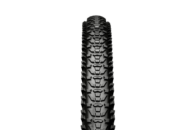 2022 hutchinson Tundra studio.jpg