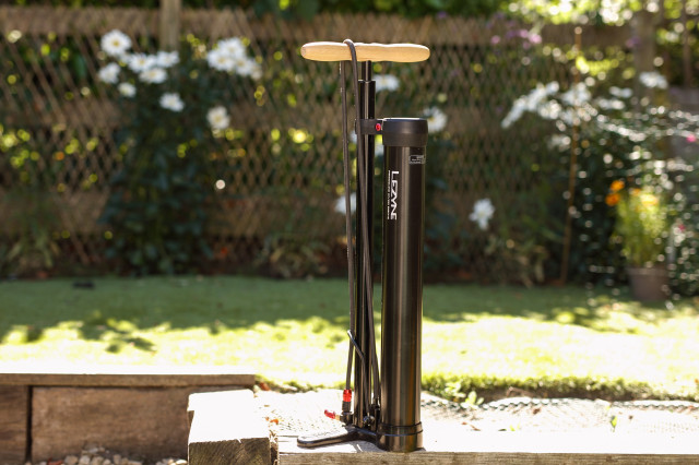 2022 lezyne pressure over drive pump hero.jpg