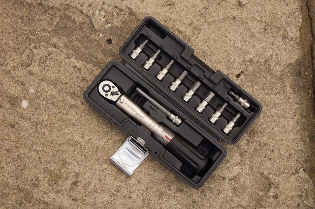 2022 lifeline essential torque wrench set hero.jpg