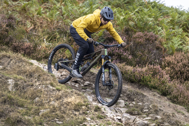 2022 merida one-forty riding 3.jpg