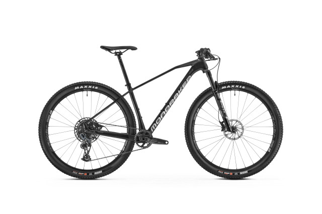 2022 mondraker chrono carbon studio.jpg
