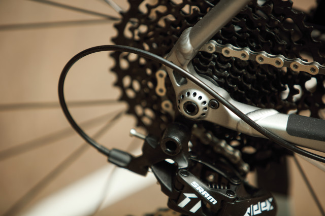 2022 niner rlt 2-star SRAM Apex 1 rear end detail.jpg