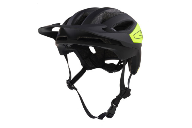 2022 oakley drt3 studio.jpg