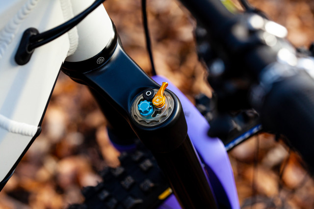 2022 orange Phase_MX_Team-fork.jpg