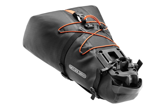 2022 ortlieb seat-pack qr studio.jpg