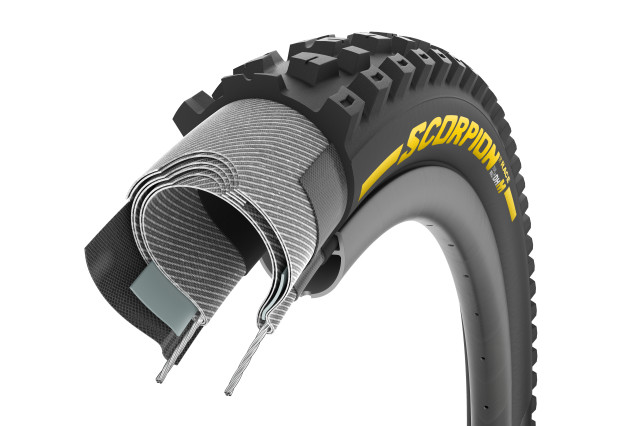 2022 pirelli scorpion race DH casing.jpg