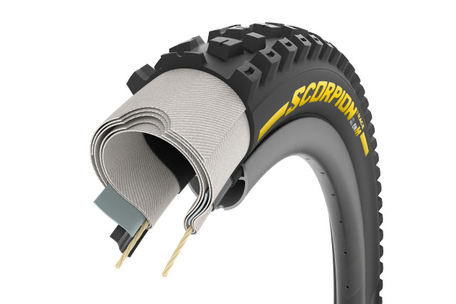 2022 pirelli scorpion race EN casing.jpg