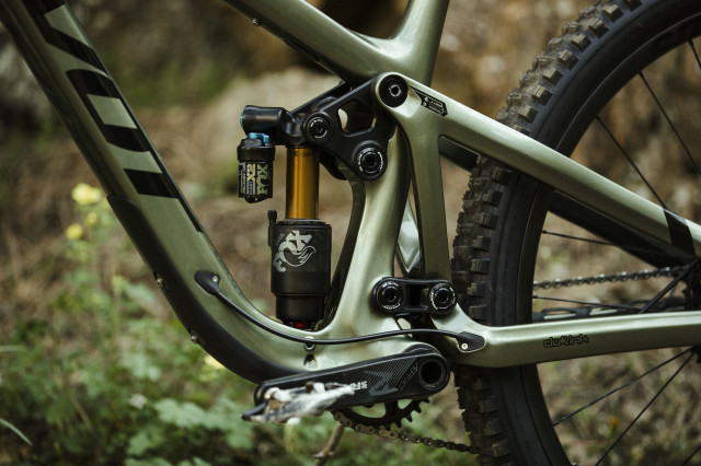2022 pivot firebird linkage.jpg