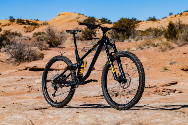 2022 privateer 141 ohlins hero 2.jpg