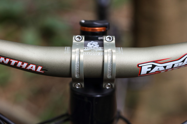2022 renthal fatbar lite35 front.jpg