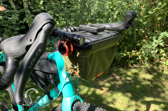 2022 route werks handlebar bag.jpg