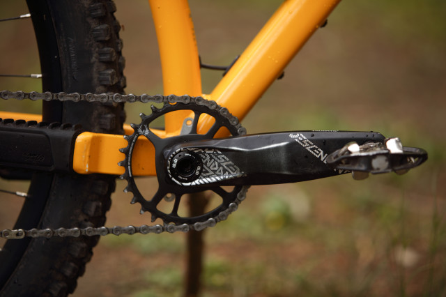 2022 santa cruz chameleon r 29 al crank.jpg