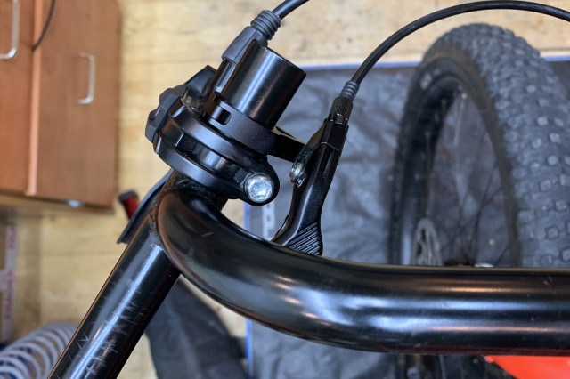 2022 surly corner bar control mount 2.jpg