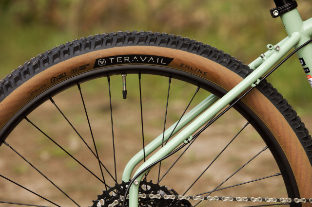 2022 surly ghost grappler tyre 2.jpg