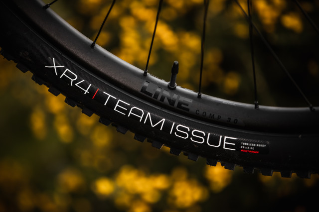 2022 trek roscoe tyre:wheel.jpg