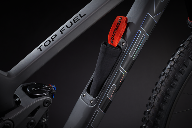 2022 trek top fuel frame storage.png