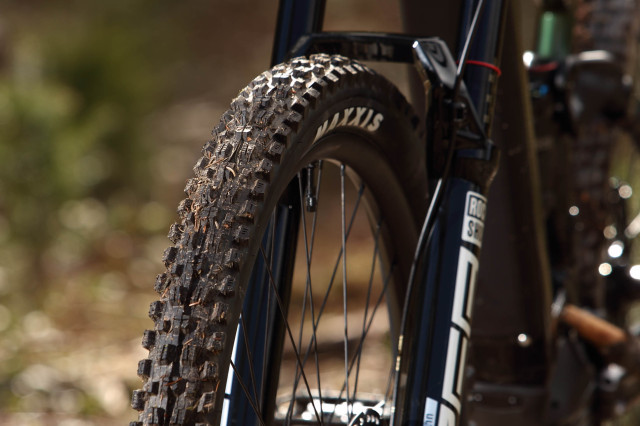 2022 vitus e-sommet vrx front tyre.jpg