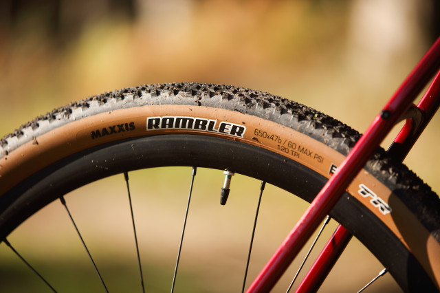 2022 vitus substance crx-1 Rival tyre.jpg
