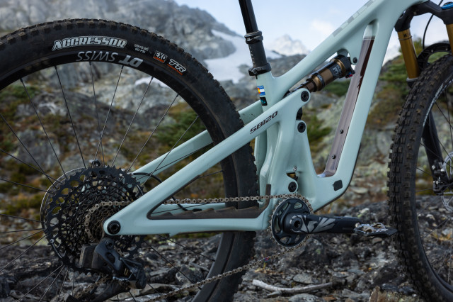 2022 yeti sb120 rear.jpg