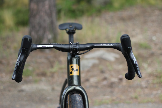 2023 Argon 18 Dark Matter gravel bike-FSA handlebar