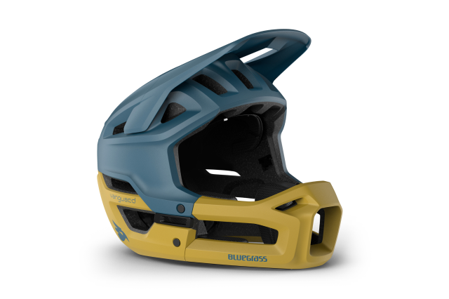 2023 Bluegrass Vanguard helmet studio