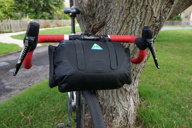 2023 Brae Cycling Cairn Handlebar Bag front.jpeg