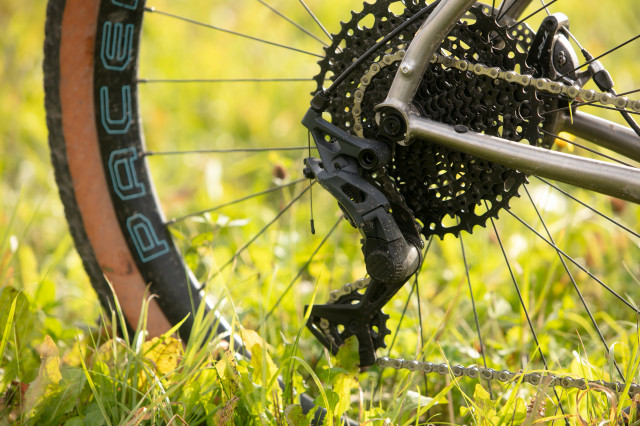 2023 Microshift Sword Rear Derailleur.jpg
