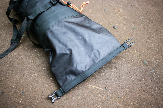 2023 Oxford Aqua Evo Adventure Handlebar Pack-7.jpg