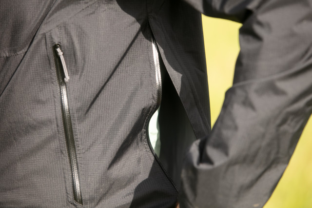 2023 Rab Cinder Downpour Waterproof Jacket Rear Vent.jpg