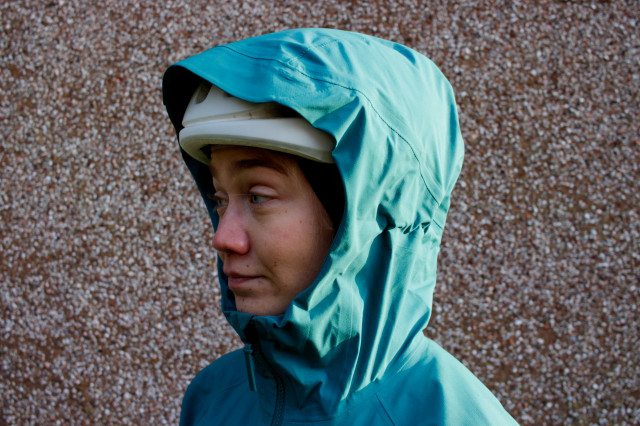 2023 Rapha trail gore tex infinium womens jacket-1.jpg