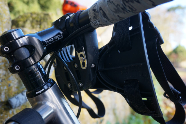 2023 aeroe handlebar cradle mounting hardware.jpg
