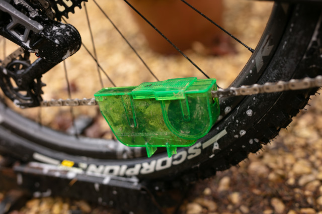 2023 bike clean chain clean.jpg