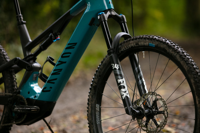 2023 canyon neuronON fork.jpg