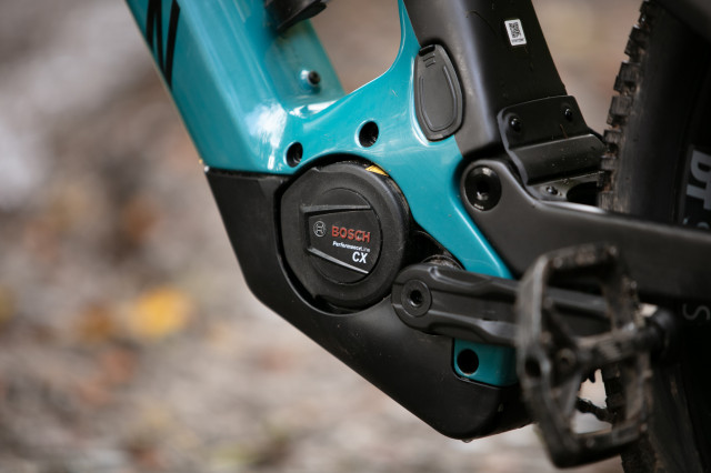 2023 canyon neuronON moto.jpg