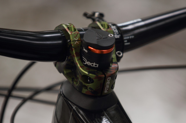 2023 dmr defy35+ stem rear.jpg