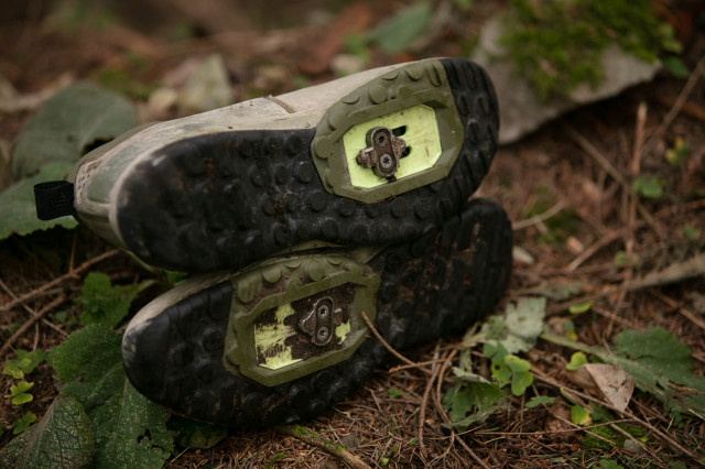 2023 five ten trail cross pro clip in sole.jpg