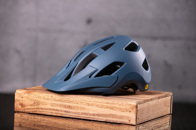 2023 giant roost 5ct.jpg