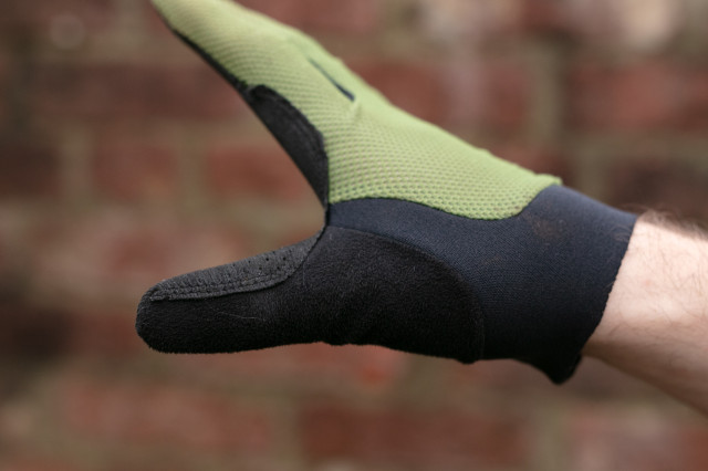 2023 lizard skins monitor ignite gloves cloth.jpg