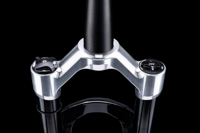 2023 manitou junit expert pro crown.jpg