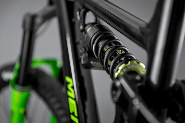2023 merida one-sixty fr shock.jpg