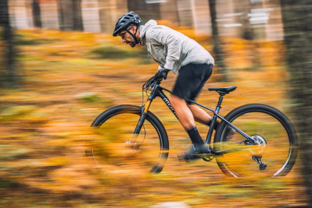 2023 mondraker chrono dc riding.jpg